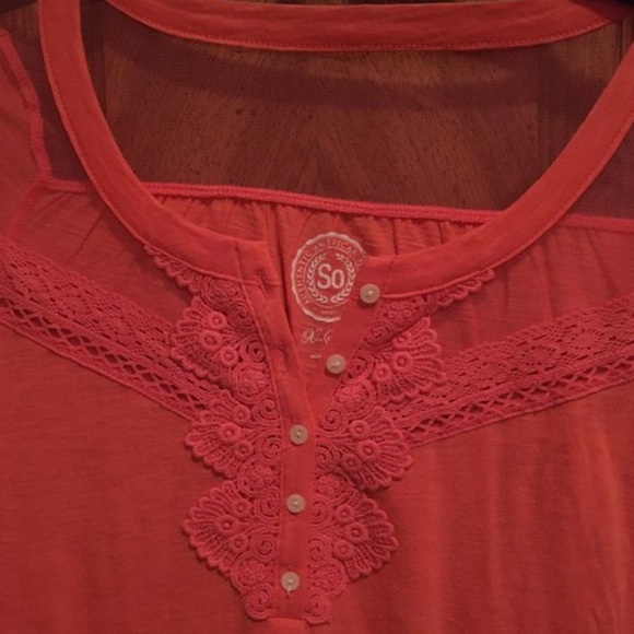 Pink/Peach top - Picture 2 of 3